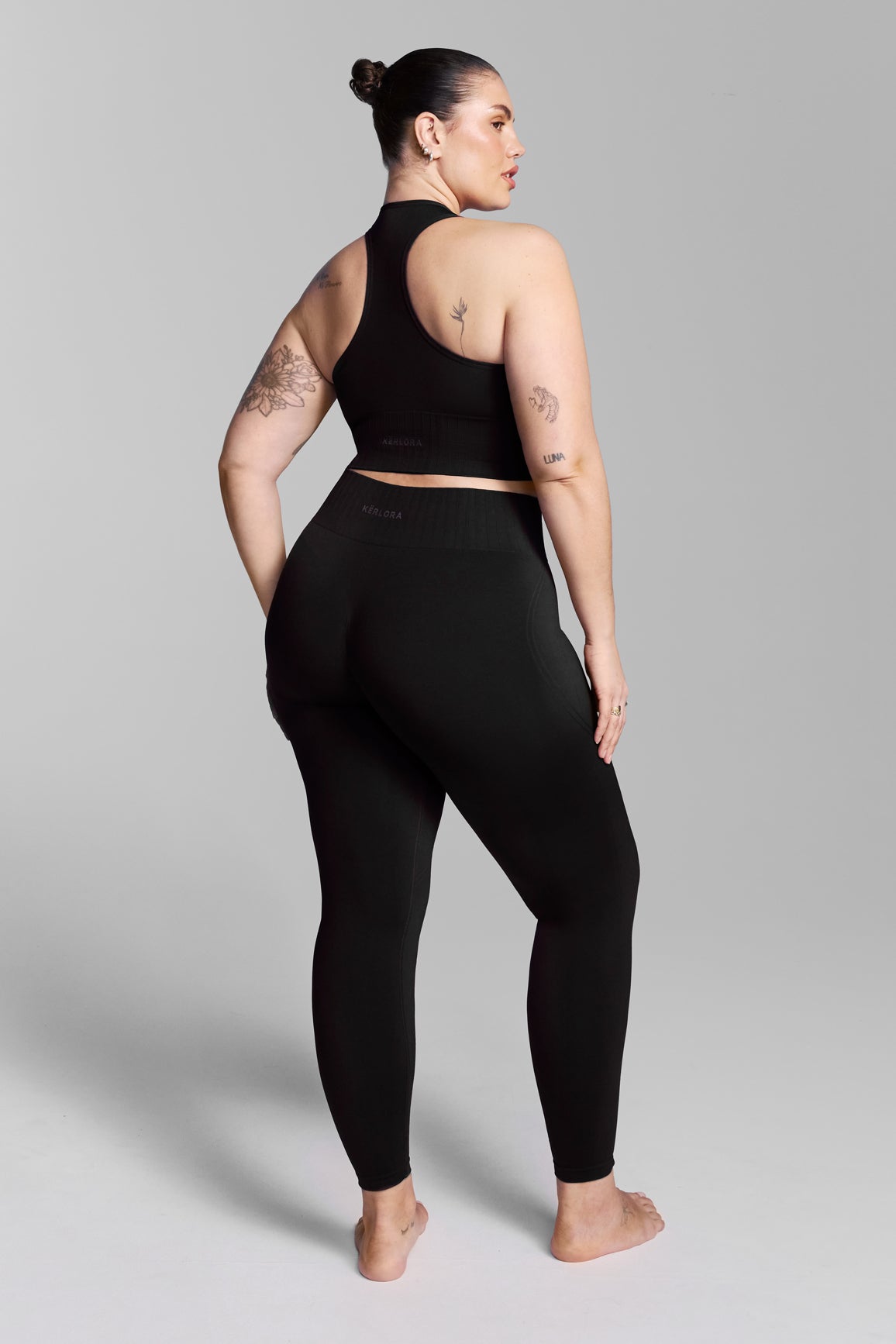 Black Seamless Leggings with Bum Scrunch