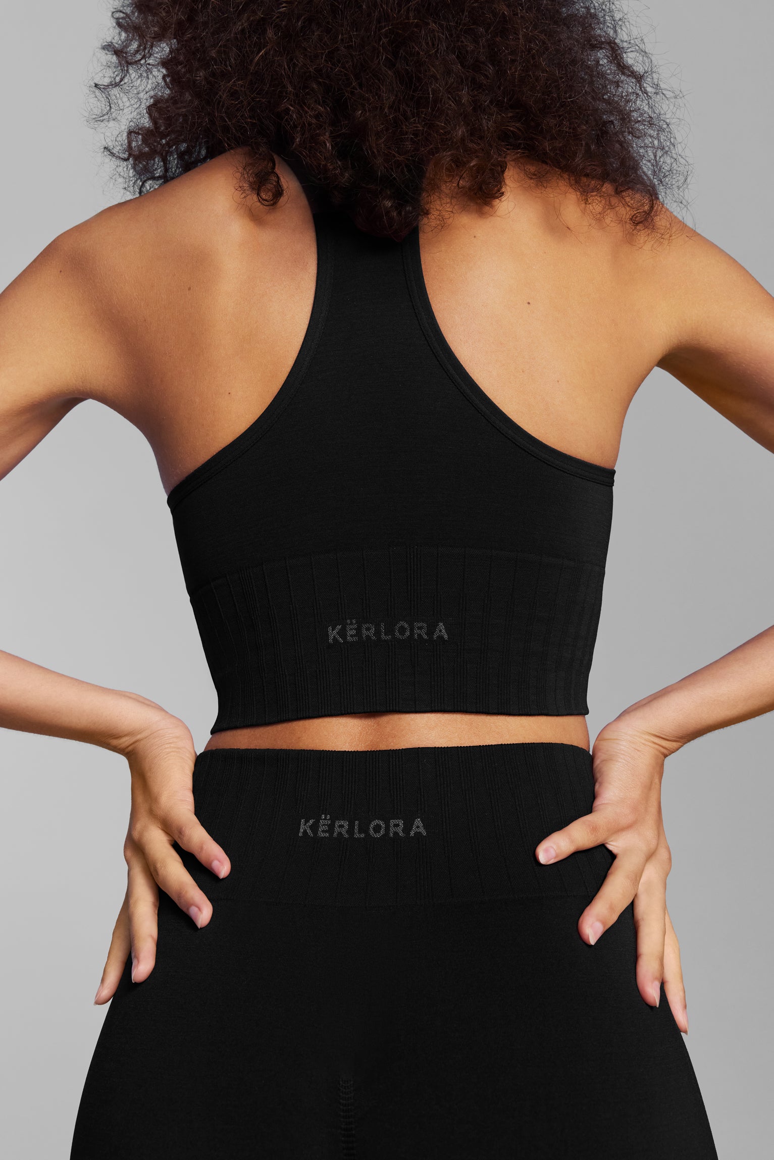 Black Seamless Racer Back Sports Bra
