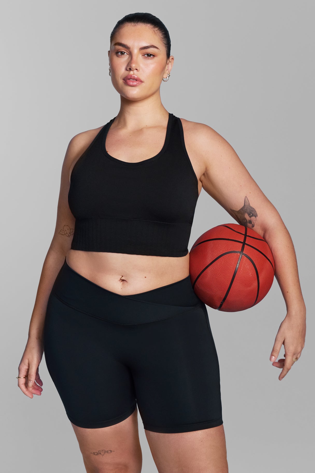 Black Seamless Racer Back Sports Bra